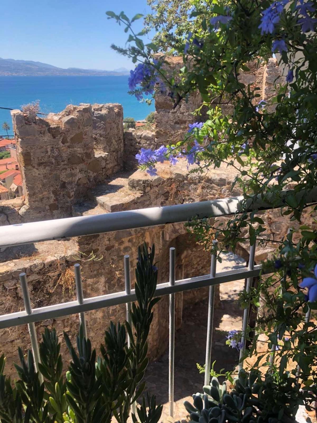Sideroporta Castle Nafpaktos Guest House Exterior photo